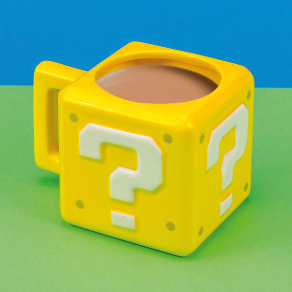 PP3431NN_Super_Mario_Question_Block_Mug_Square_Lifestyle_1_1
