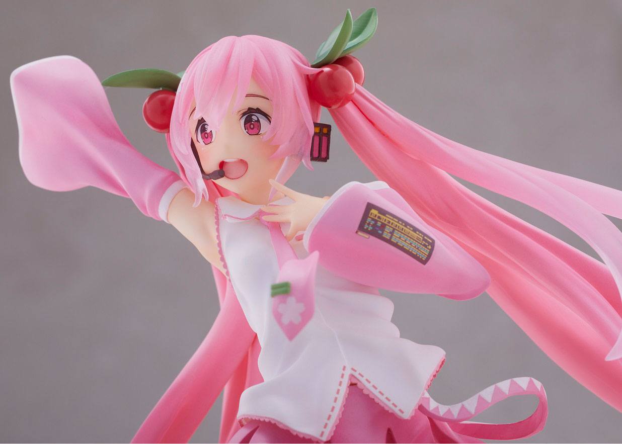 Hatsune Miku Sakura Taito