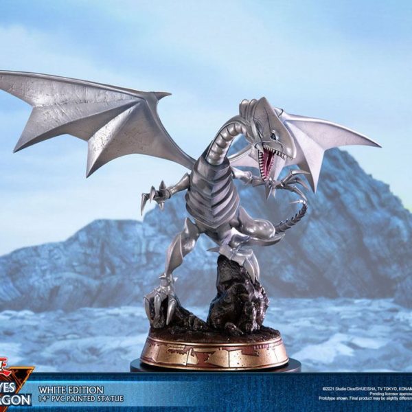 Blauaugiger Weisser Drache Otaku Heaven